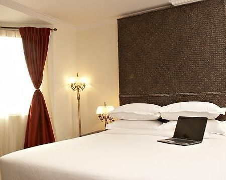 Shilton Royale Hotel Bangalore Luaran gambar
